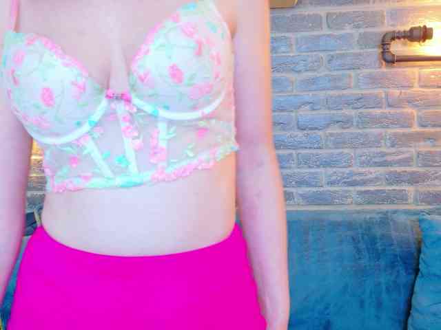 Lisa-Caprice webcam