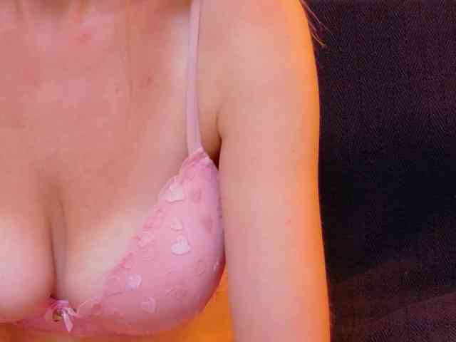 Lisa-Caprice webcam