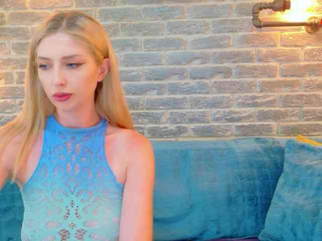 Lisa-Caprice webcam