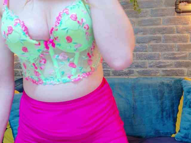 Lisa-Caprice webcam