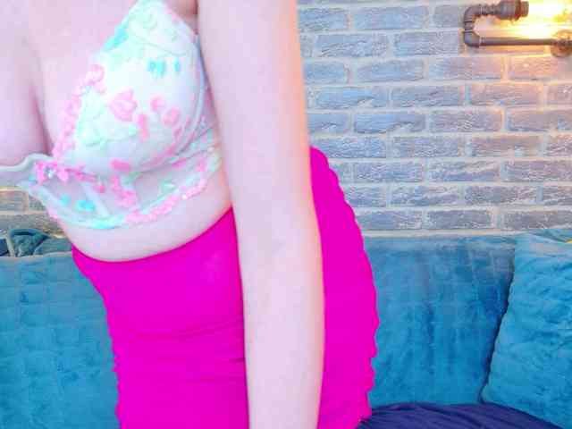 Lisa-Caprice webcam