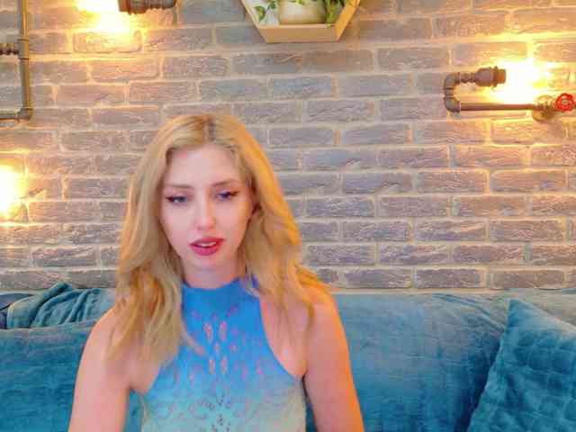 Lisa-Caprice webcam