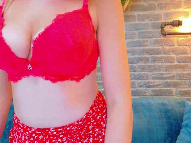 Lisa-Caprice webcam