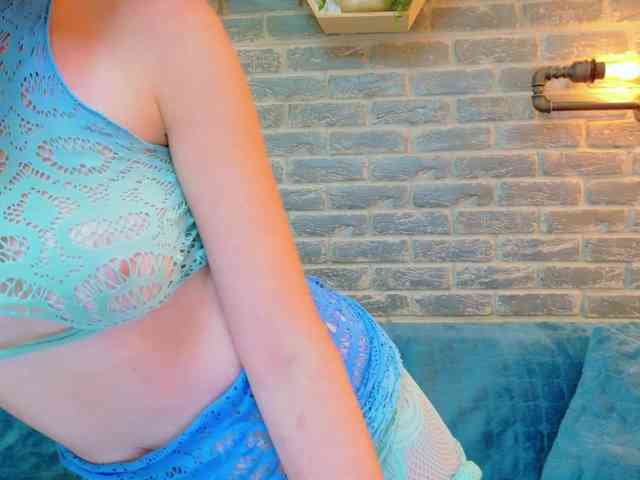Lisa-Caprice webcam