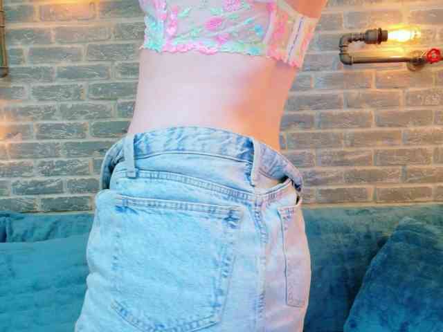 Lisa-Caprice Live Webcam on BongaCams