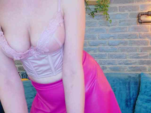 Lisa-Caprice webcam