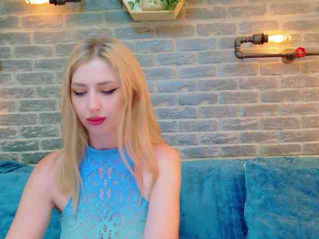 Lisa-Caprice webcam