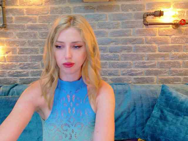 Lisa-Caprice webcam