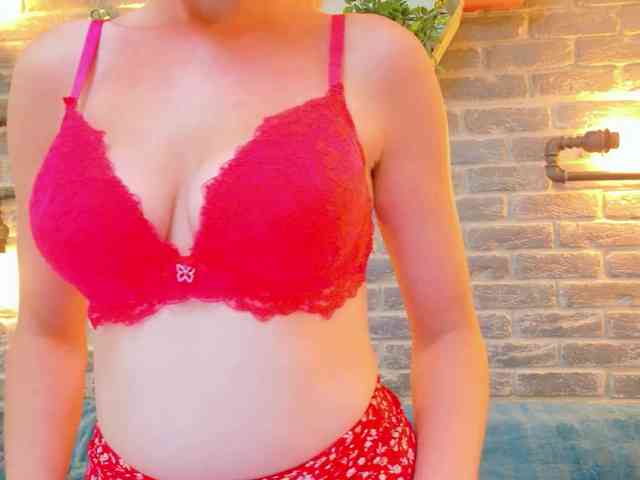 Lisa-Caprice webcam