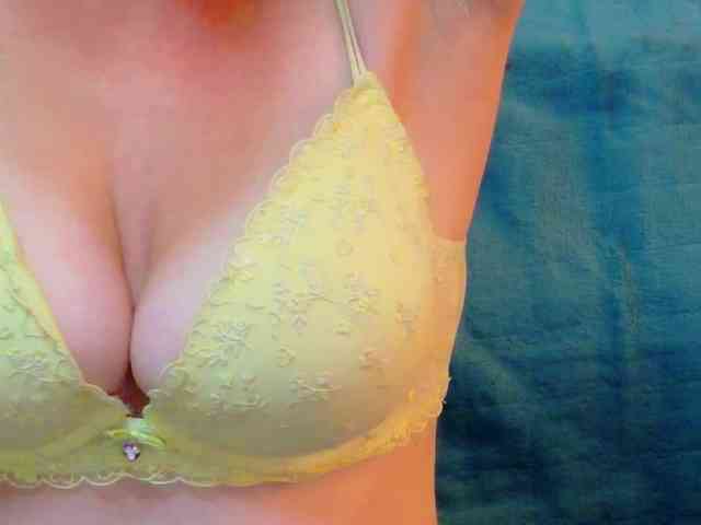 Lisa-Caprice webcam