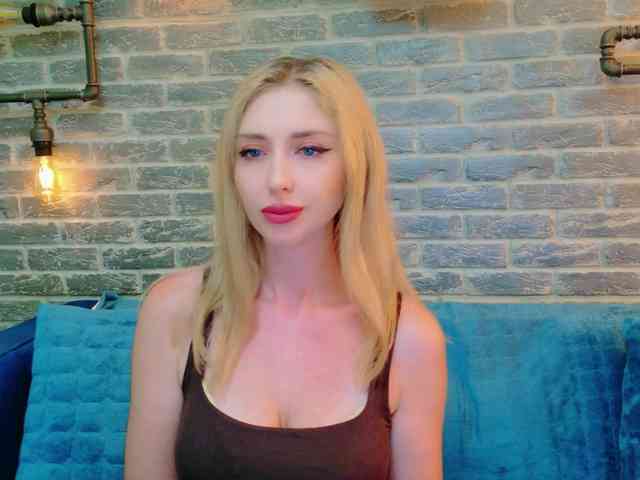 Lisa-Caprice webcam