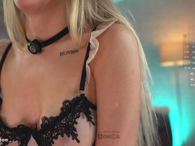 -misstics- live sex show