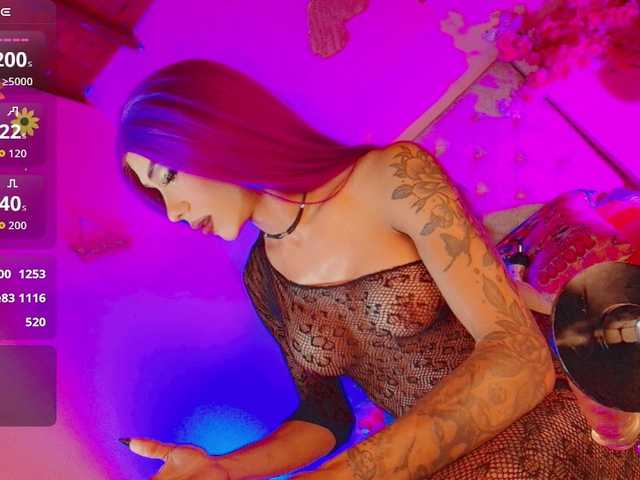 naughty-ts live cam