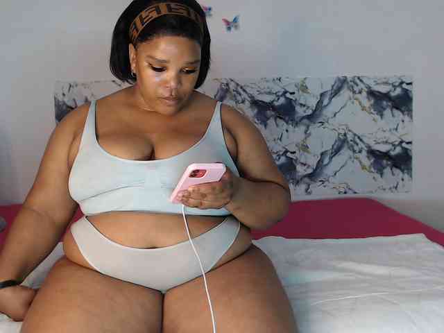 SexyChill1992 webcam