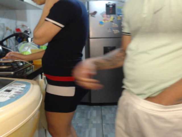 Kingofqueen23 live cam on BongaCams