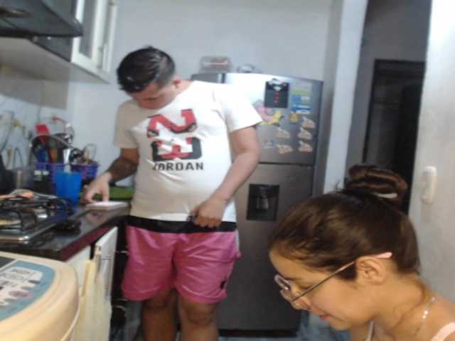 Kingofqueen23 live cam on BongaCams