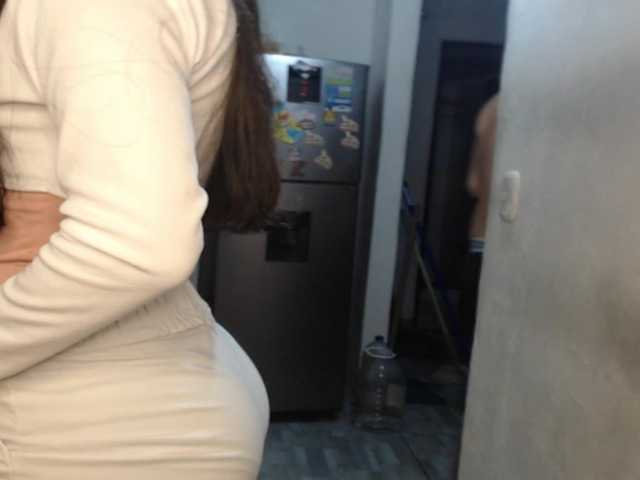 Kingofqueen23 live cam on BongaCams