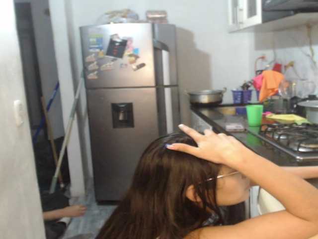 Kingofqueen23 live cam on BongaCams