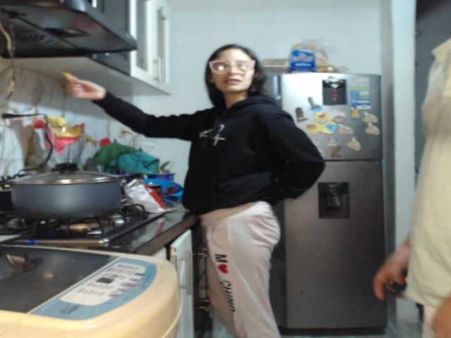 Kingofqueen23 live cam preview