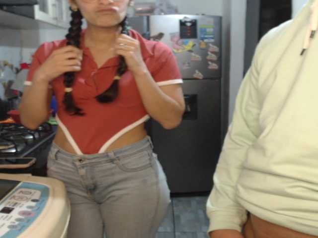 Kingofqueen23 live cam on BongaCams