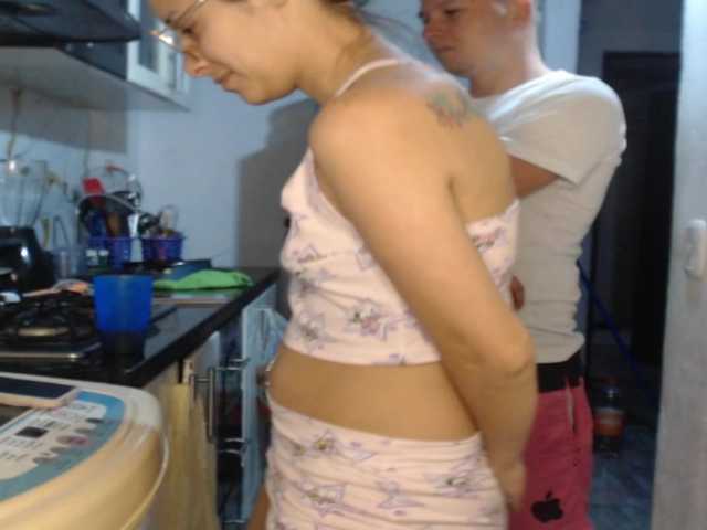 Kingofqueen23 live cam on BongaCams
