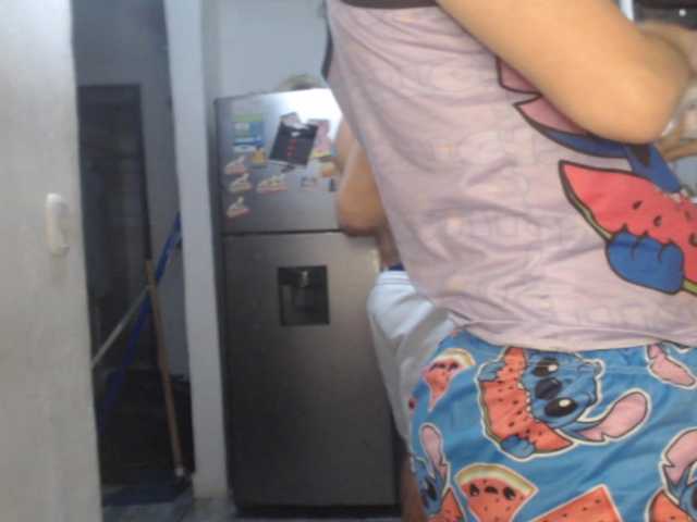 Kingofqueen23 live cam on BongaCams