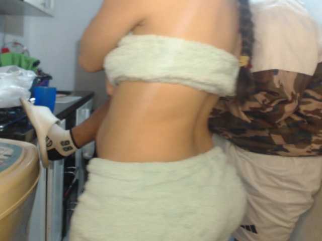 Kingofqueen23 live cam on BongaCams