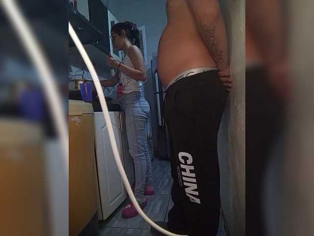 Kingofqueen23's BongaCams show and profile