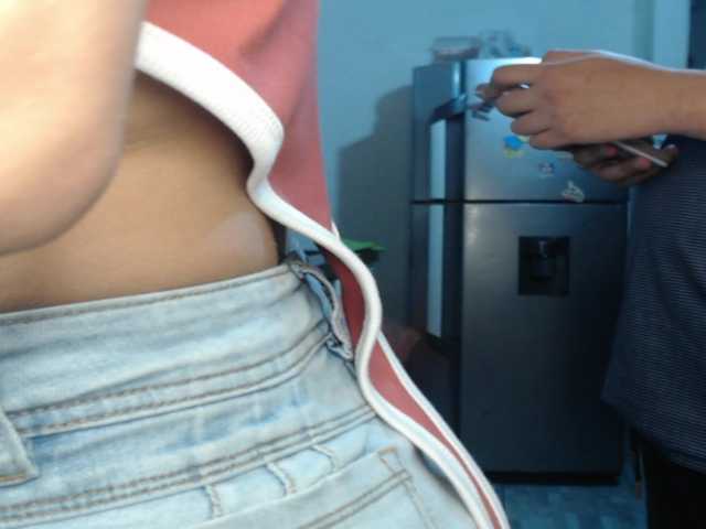 Kingofqueen23 live cam