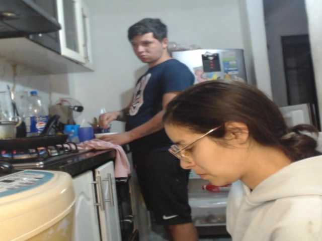 Kingofqueen23 live cam on BongaCams