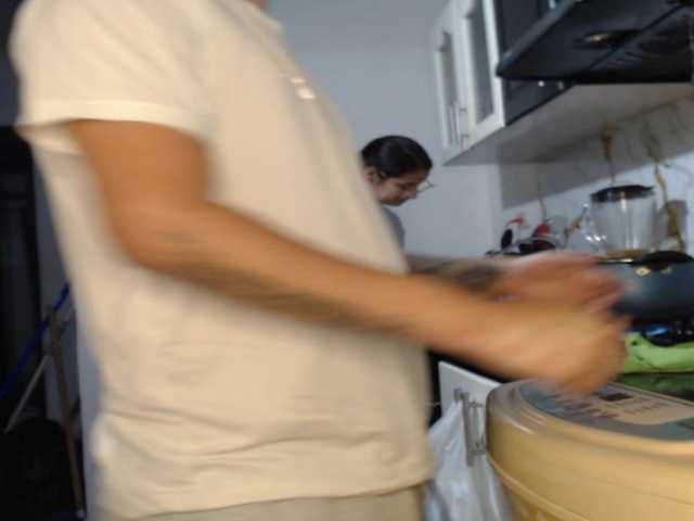 Kingofqueen23 live cam on BongaCams