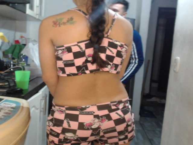 Kingofqueen23 live cam on BongaCams