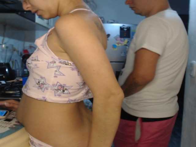 Kingofqueen23 live cam on BongaCams