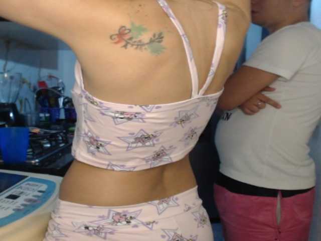 Kingofqueen23 live cam on BongaCams