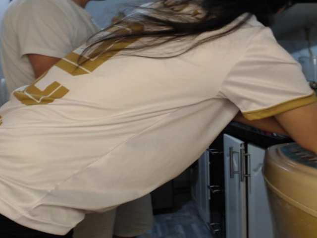 Kingofqueen23 live cam on BongaCams
