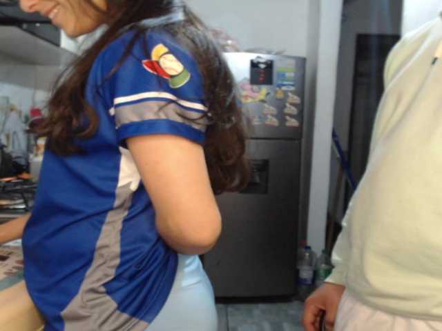 Kingofqueen23 live cam on BongaCams