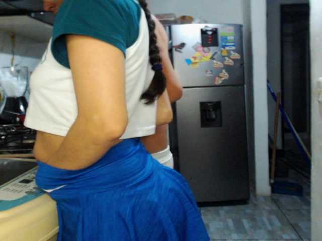 Kingofqueen23 live cam on BongaCams