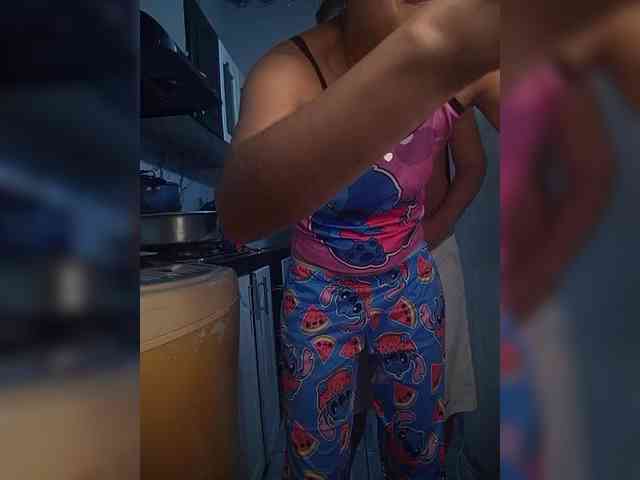 Kingofqueen23 webcam