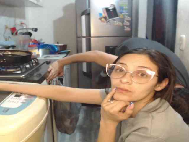 Kingofqueen23