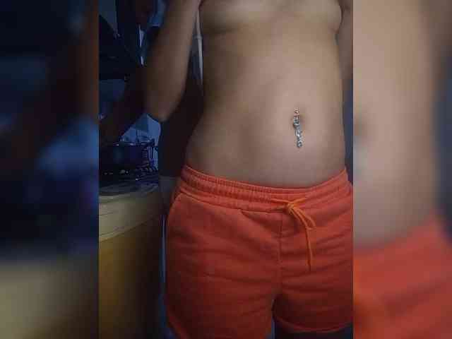 Kingofqueen23 webcam