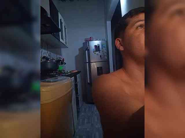 Kingofqueen23 webcam