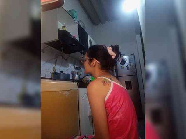 Kingofqueen23 webcam