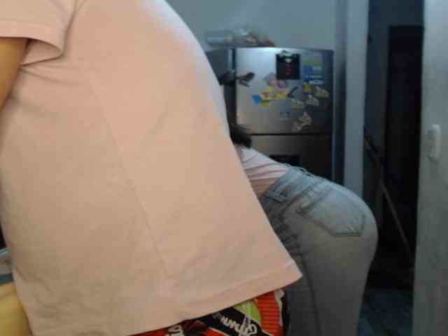 Kingofqueen23 webcam