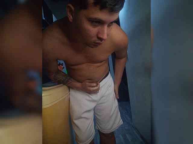 Modelo: Kingofqueen23