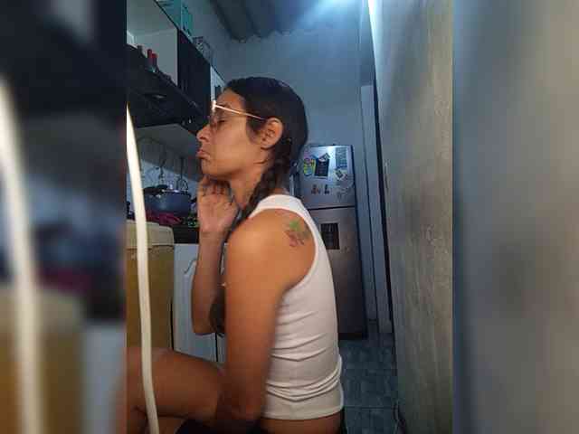 Kingofqueen23 webcam