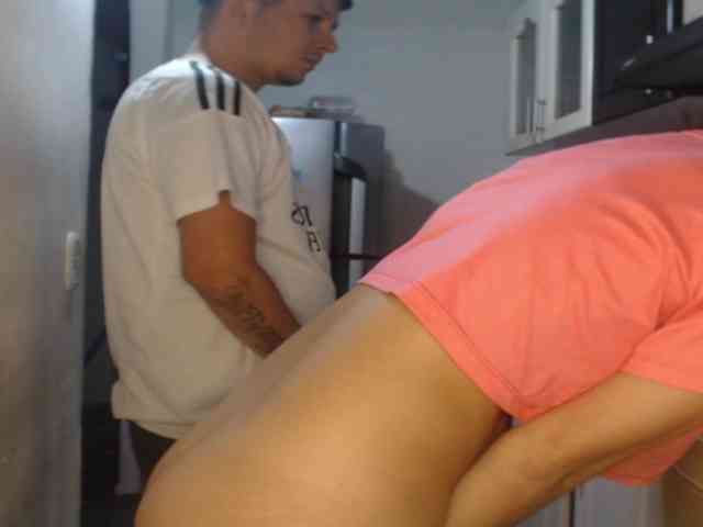 Kingofqueen23 webcam