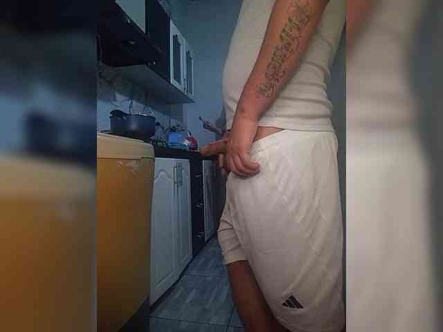 Modelo: Kingofqueen23