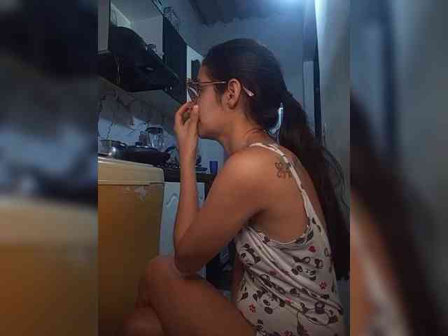 Kingofqueen23 webcam