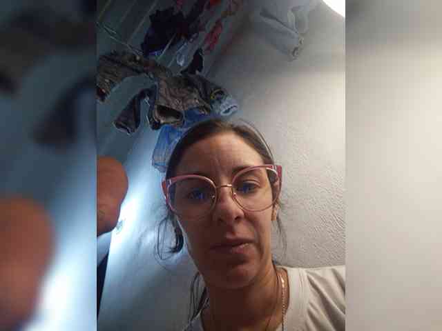 Kingofqueen23 webcam