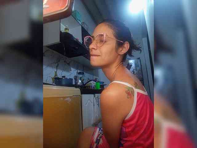 Modelo: Kingofqueen23